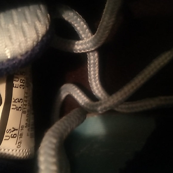 Nike - Picture 5 of 6